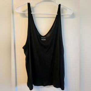 Black tank top size L